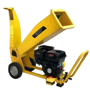 Dry and wet wood chipper